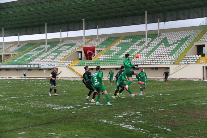 Tff 3. Lig 2. Grup: Çarşambaspor: 1 - Şile Yıldızspor : 1