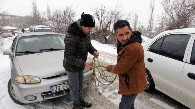 Kar Eğlencesi İçin Yaylaya Çıktılar, Yolda Kaldılar