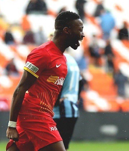 Carlos Mane İlk Golünü Attı