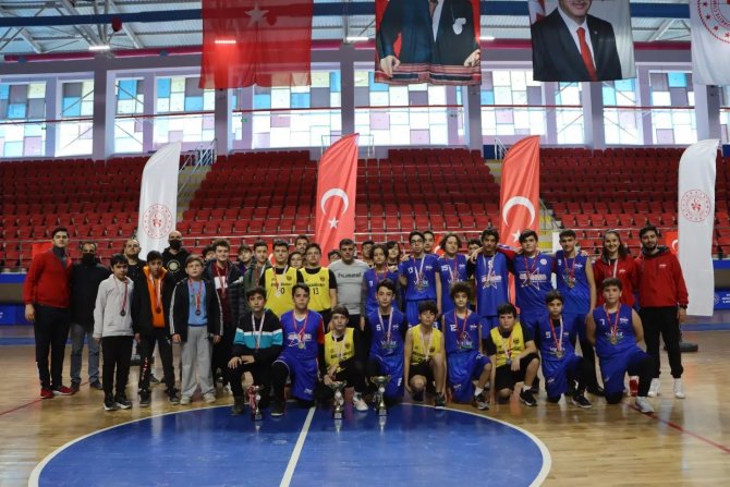 Basketbol Yerel Liglerinde Şampiyonlar Belli Oldu