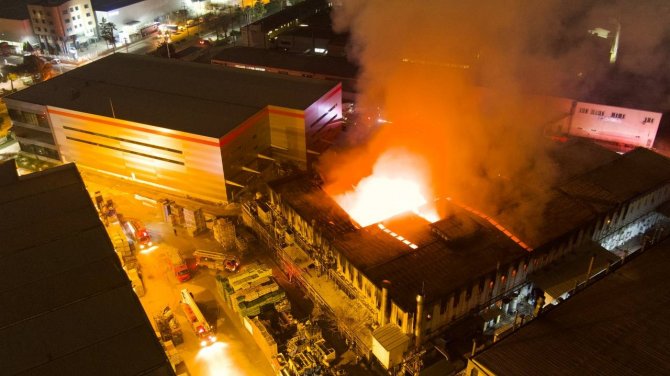 Bursa’daki Kimyasal Madde Fabrikasındaki Yangın Havadan Görüntülendi