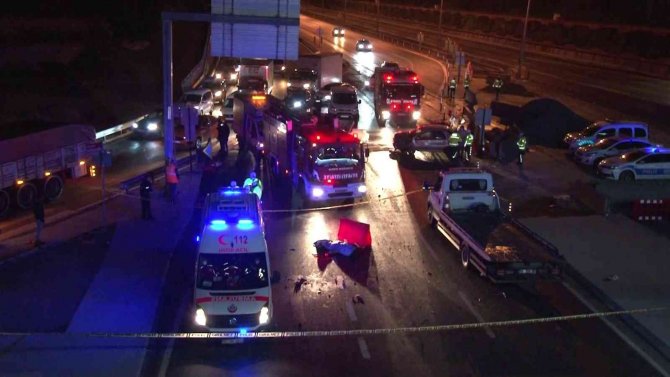 D-100’de Çekici Bekleyen Sürücüye Otomobil Çarptı, Sürücü Hayatını Kaybetti