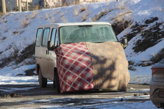 Burası Sibirya Değil Erzurum, Termometreler Eksi 33’ü Gösterdi