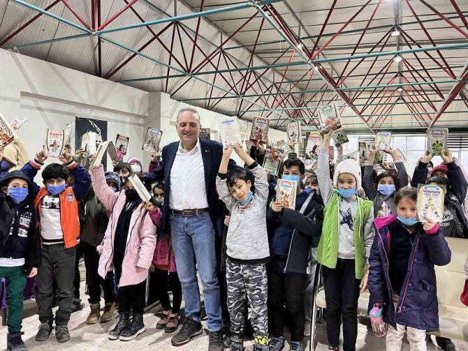 Gazeteci Yazar Çelebi, İ̇liç’te Öğrencilerle Buluştu