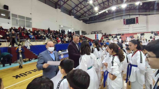 Gölcük’te Tekvando Rüzgarı