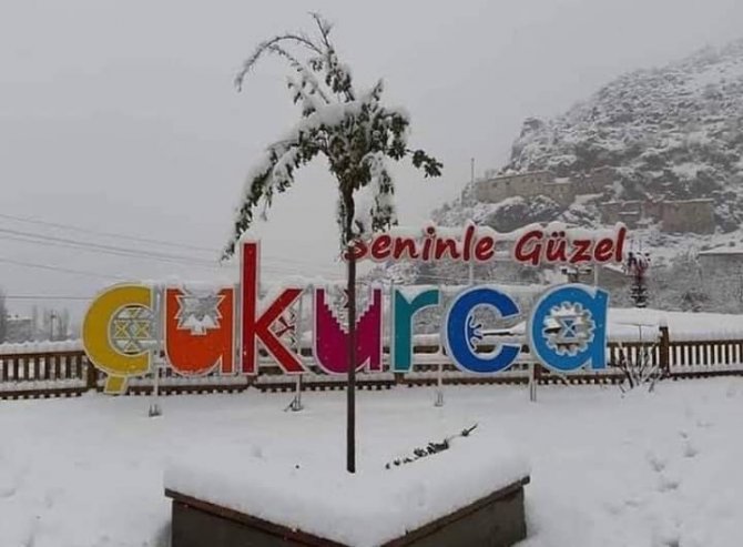 Çukurca’da Okullar Tatil Edildi