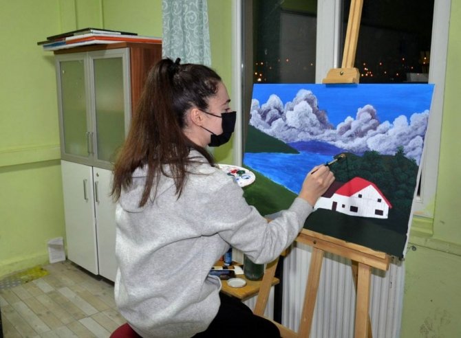 Halk Eğitim Kursları Öğretmenleri Ressam Yaptı