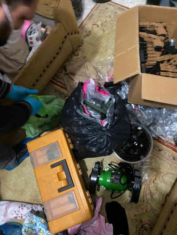 Hatay’da Silah Atölyesine Baskın