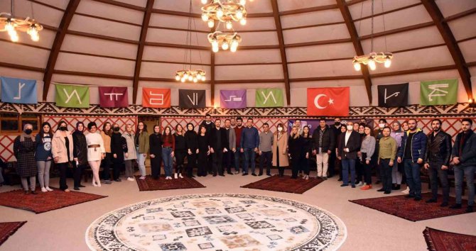 Hitit Üniversitesi’nden Başarılı Projelerin Sahiplerine Teşekkür