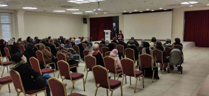 Jandarma Kadınlara Kades’i Anlattı