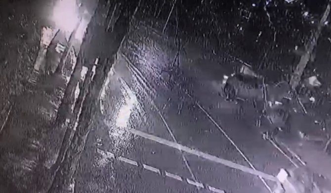 İ̇stanbul’da Feci Kaza Kamerada: Motor Tamamen Koptu, 1’i Ağır 4 Yaralı