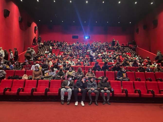 Kahramanmaraş’ta Öğrenciler "Kesişme: İ̇yi Ki Varsın Eren" Filmini İzledi