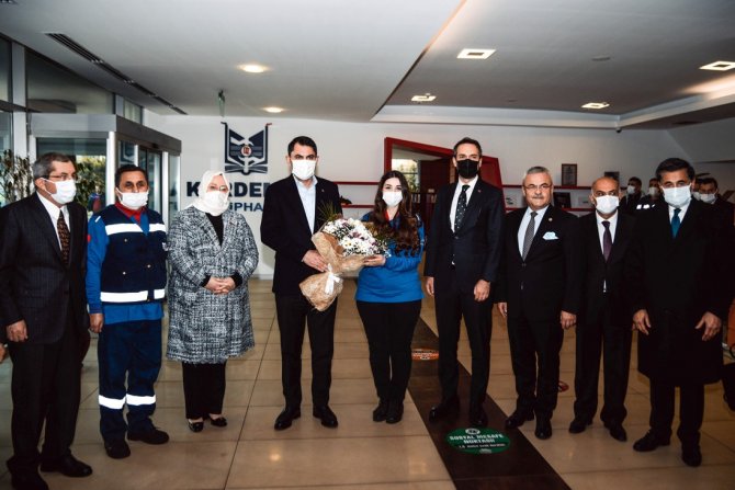 Bakan Kurum, “Kardemi̇r Geçmişten Bugüne Kadar Milletin Gururu Olmuştur”