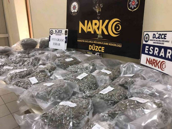 Uyuşturucu Sevkiyatı Polise Takıldı