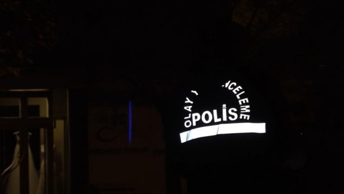 İ̇ki Gündür Haber Alınamıyordu, Evinde Ölü Bulundu