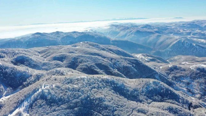 İ̇ki Kayak Merkezinin Zirvesi Tek Karede Buluştu