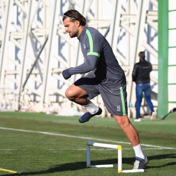 Konyaspor, Adana Demirspor Maçı Hazırlıklarını Tamamladı