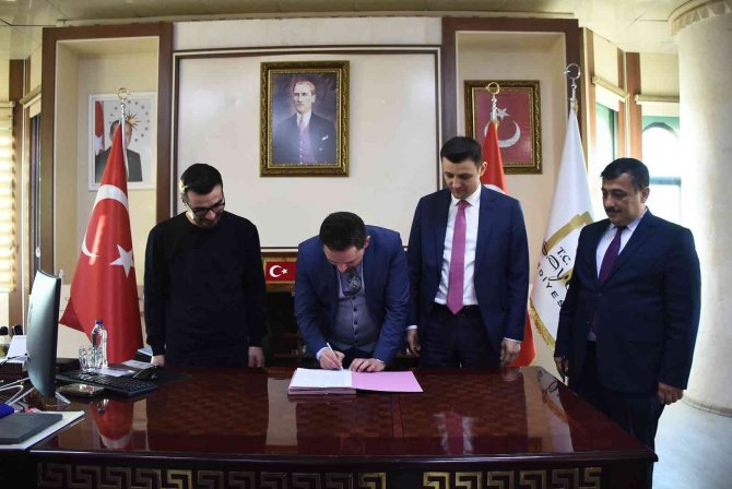Nusaybin’de Ortaokul Ve Lise Son Sınıf Öğrencileri, "Kesişme, İ̇yi Ki Varsın Eren" Filmini İzleyecek
