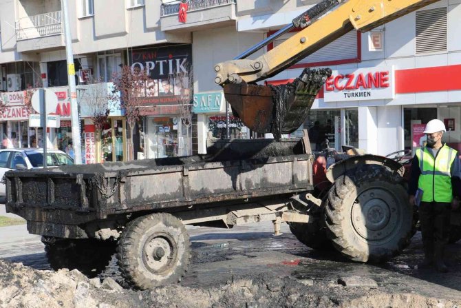 Saruhanlı’da Taşkınlar Sona Eriyor