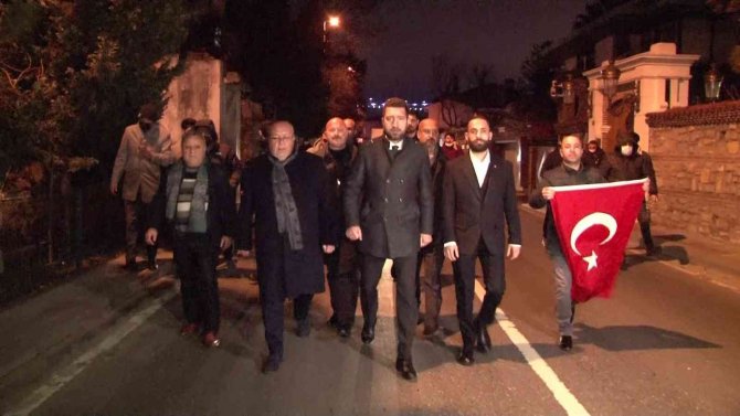 Beykoz’da Sezen Aksu Protestosu