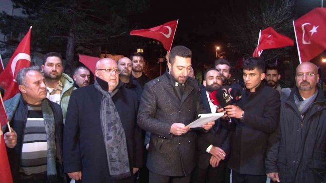 Beykoz’da Sezen Aksu Protestosu