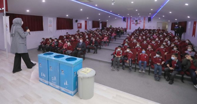 Pamukkale’de Miniklere Çevre Bilinci Aşılanıyor