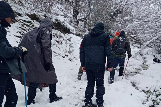 Alaçam Doğa Sporları Kulübü’nün Kar Mesaisi