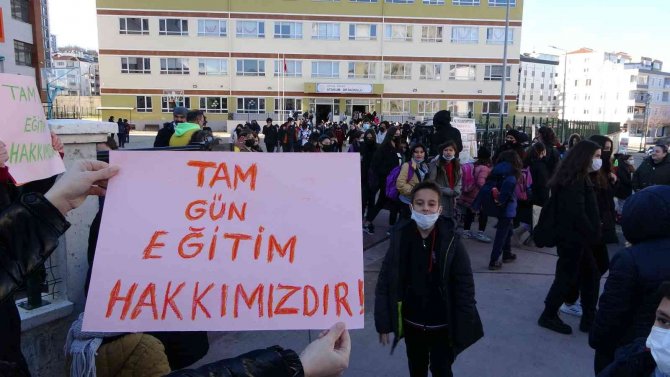 Velilerden Geçici Taşınma Eylemi