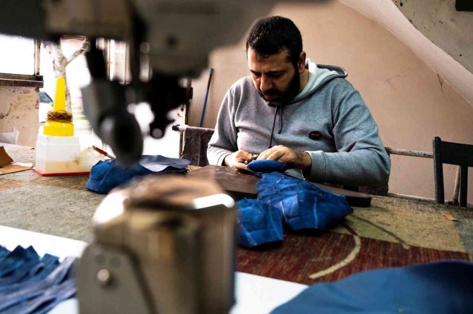 Saya Ustaları Dertli: "İ̇şçiliğine 15 Lira Veriyorlar, Mağazada 800 Liraya Satılıyor"