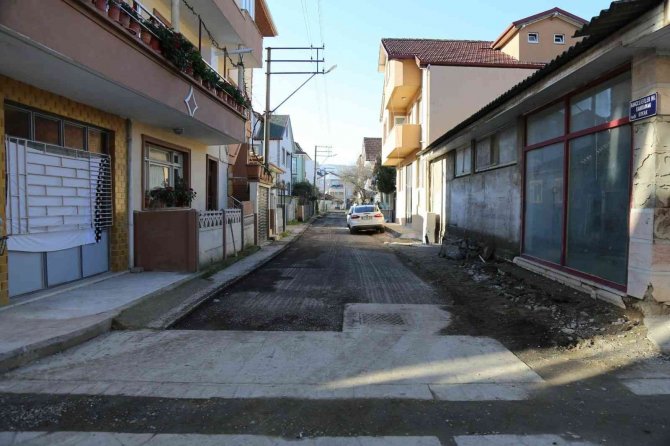Serdivan’da Asfalt Mesaisi