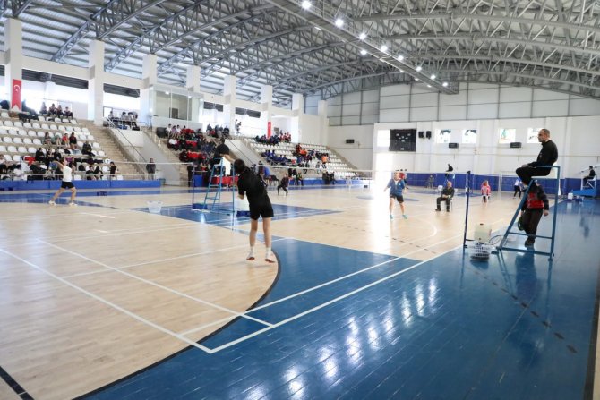 Sivas’ta Badminton Rüzgarı Esti
