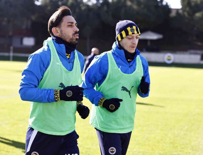Fenerbahçe’de Altay Maçı Hazırlıkları Sürüyor