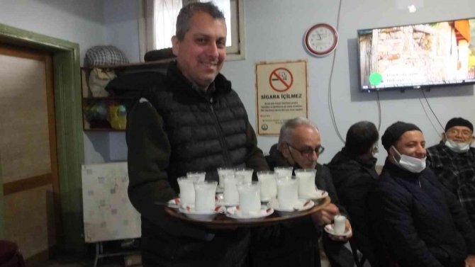 Burhaniye’de Süt Tüketiminin Artması Hayvancıları Sevindirdi