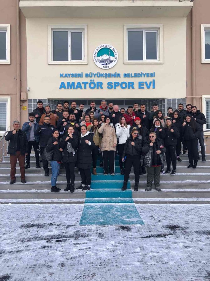 Muay Thai Hakem Kursu Tamamlandı