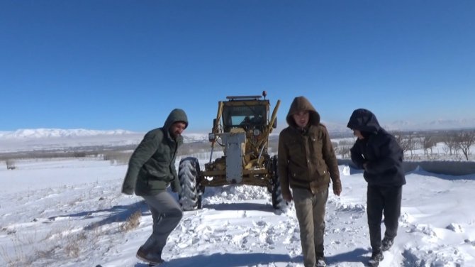 Erciş’te Mahsur Kalan Öğrenciler Kurtarıldı