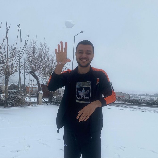 Adanasporlu Futbolcular Kar Keyfi Yaptı