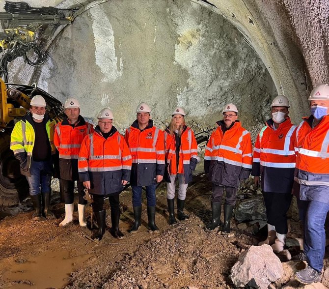 Dağ Bölgesi İle Şehir Merkezini Yaklaştıracak Projede Çalışmalar Aralıksız Sürüyor
