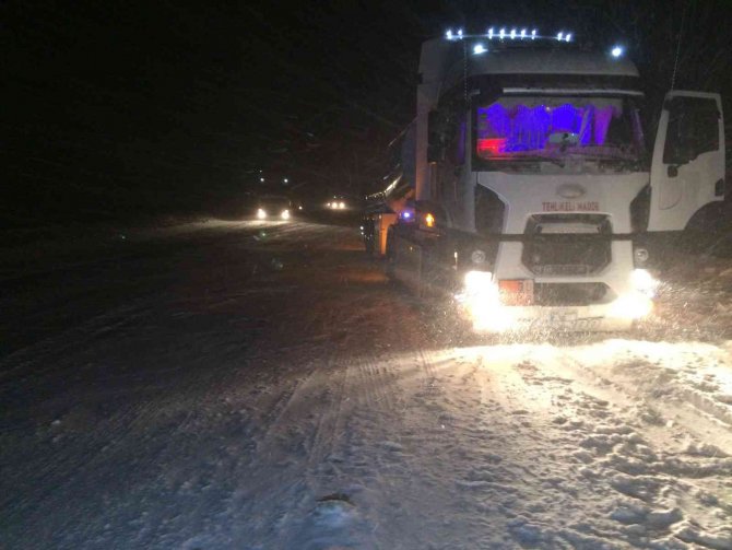 Antalya-konya Karayolu Trafiğe Kapandı
