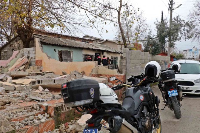 Emekli Polise Hırsız Şoku