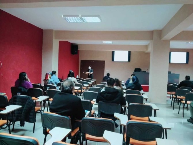 Nazilli’de 65 Sağlık Personeline Anne Sütü Eğitimi Verildi