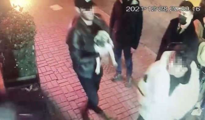 “Gorbi” İsimli Köpeği Çalan Hırsızları Beşiktaş Polisi Yakaladı: Köpek 4 Farklı Şahsa Satılmış