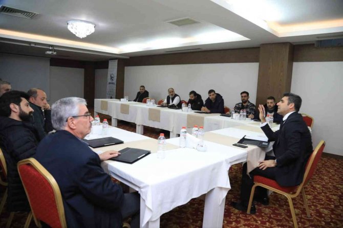 Bingöl Belediye Başkanı Arıkan, Projeleri Anlattı