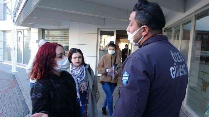 Chp’li Belediyenin Ulaşım Zammını Öğrenciler Protesto Etti