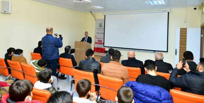 Çınar, Gençlerle ‘Asr-ı Saadet’ Etkinliğinde Buluştu