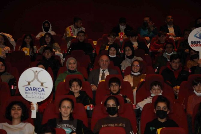 Başkan Bıyık 105 Genç İle “İ̇yi Ki Varsın Eren” Filmini İzledi
