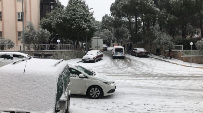 Denizli’nin 2 İlçesinde Daha Eğitime Kar Tatili
