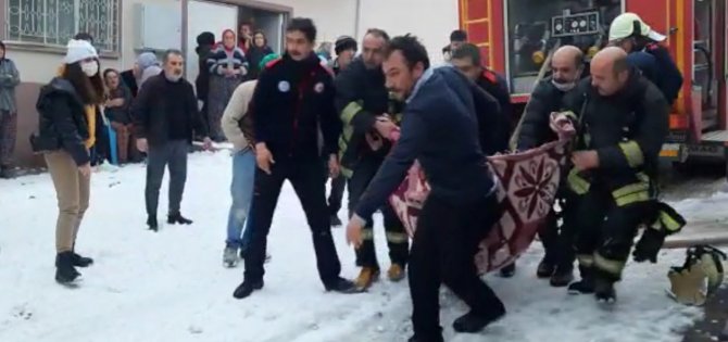 İ̇tfaiyenin Çabası Yaşlı Kadını Kurtarmaya Yetmedi