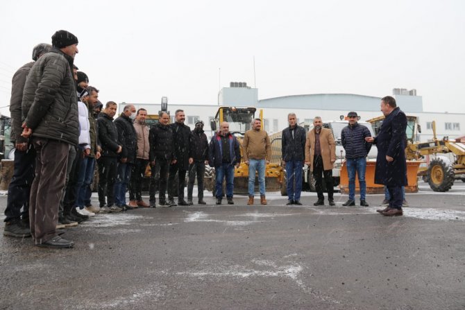 Başkan Beyoğlu’ndan Ekiplere ‘Bu Gece Uyumak Yok’ Talimatı