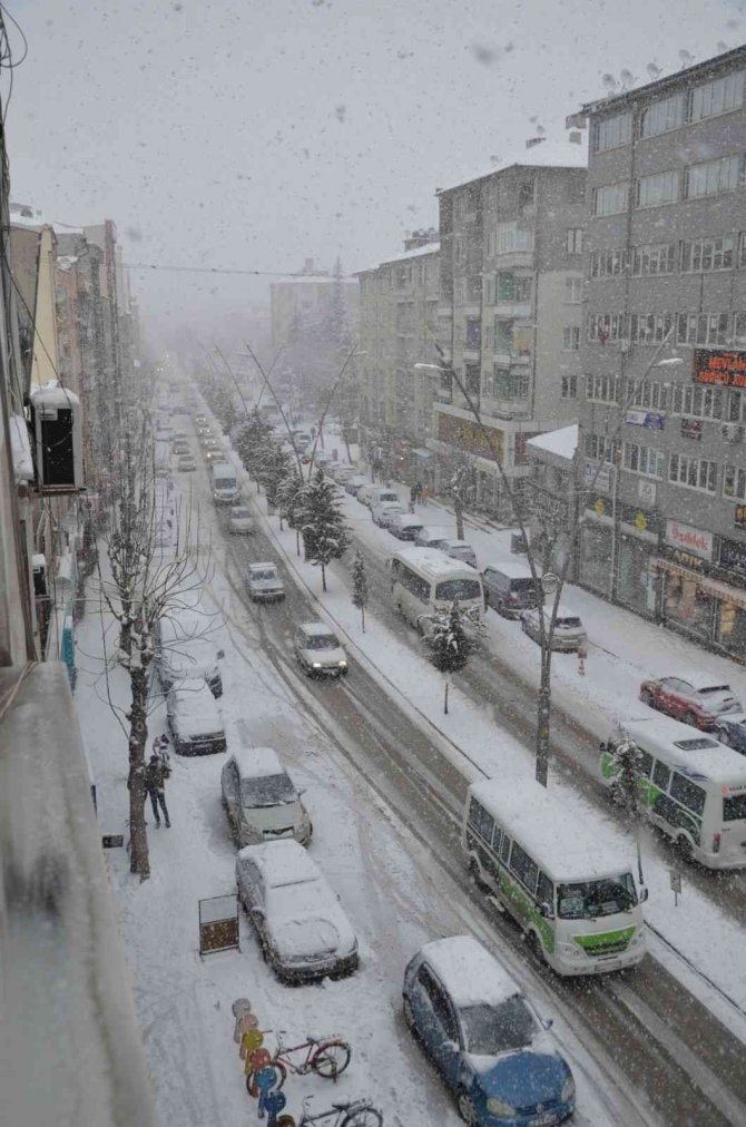 Konya’nın 25 İlçesinde Okullara Kar Tatili