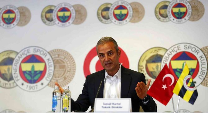 İ̇smail Kartal: “Taraftarımızın İstediği Fenerbahçe İçin Çok Çalışacağız”
